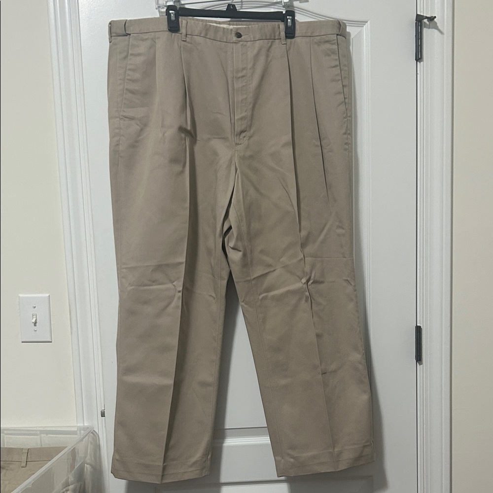 Haggar Men's Khaki Chinos